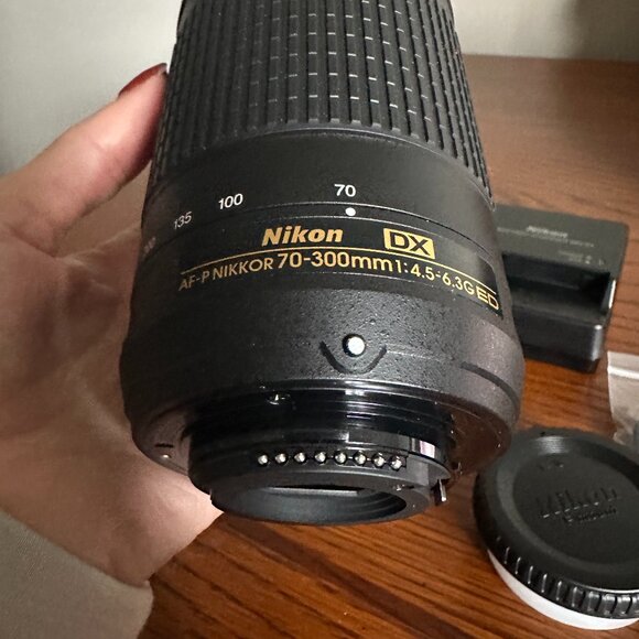 Like New Nikon Lens - AF-P DX NIKKOR 70-300mm f/4.5-6.3G ED + Accessories - Picture 3 of 10